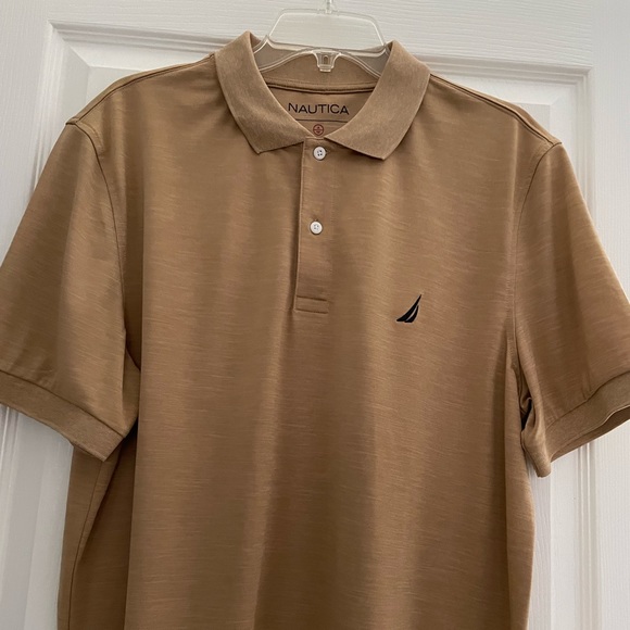 Nautica men’s polo- like new! - Picture 9 of 10